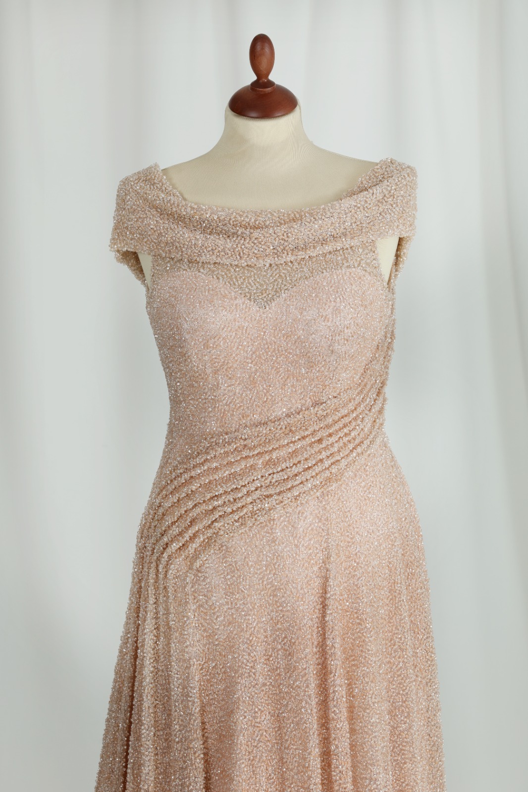 Champagne Elegance Off-Shoulder Gown - Image 4